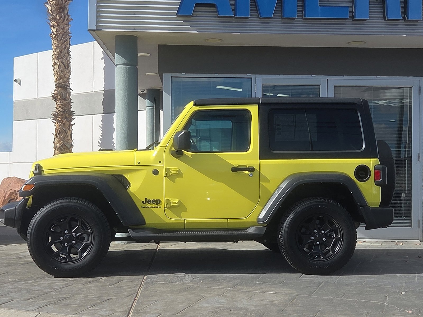 Used 2023 Jeep Wrangler Sport image 3