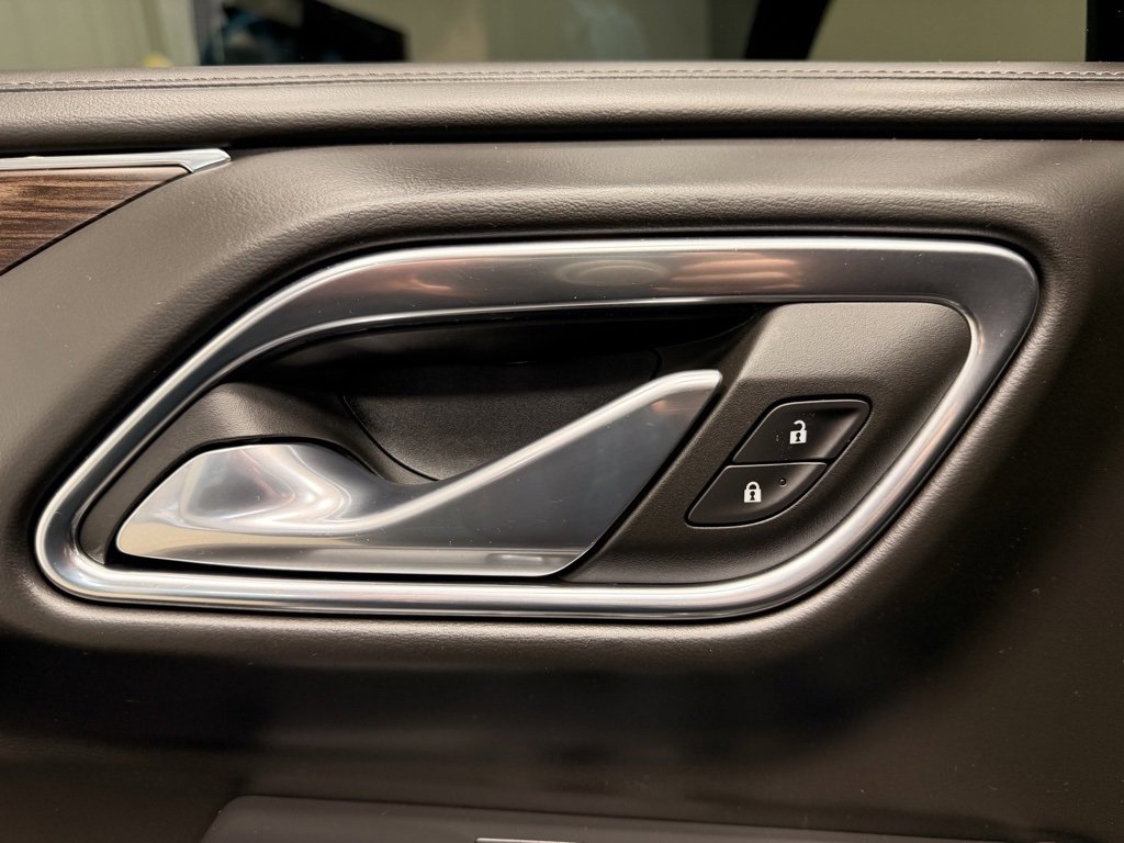 Used 2023 Chevrolet Suburban LS image 22