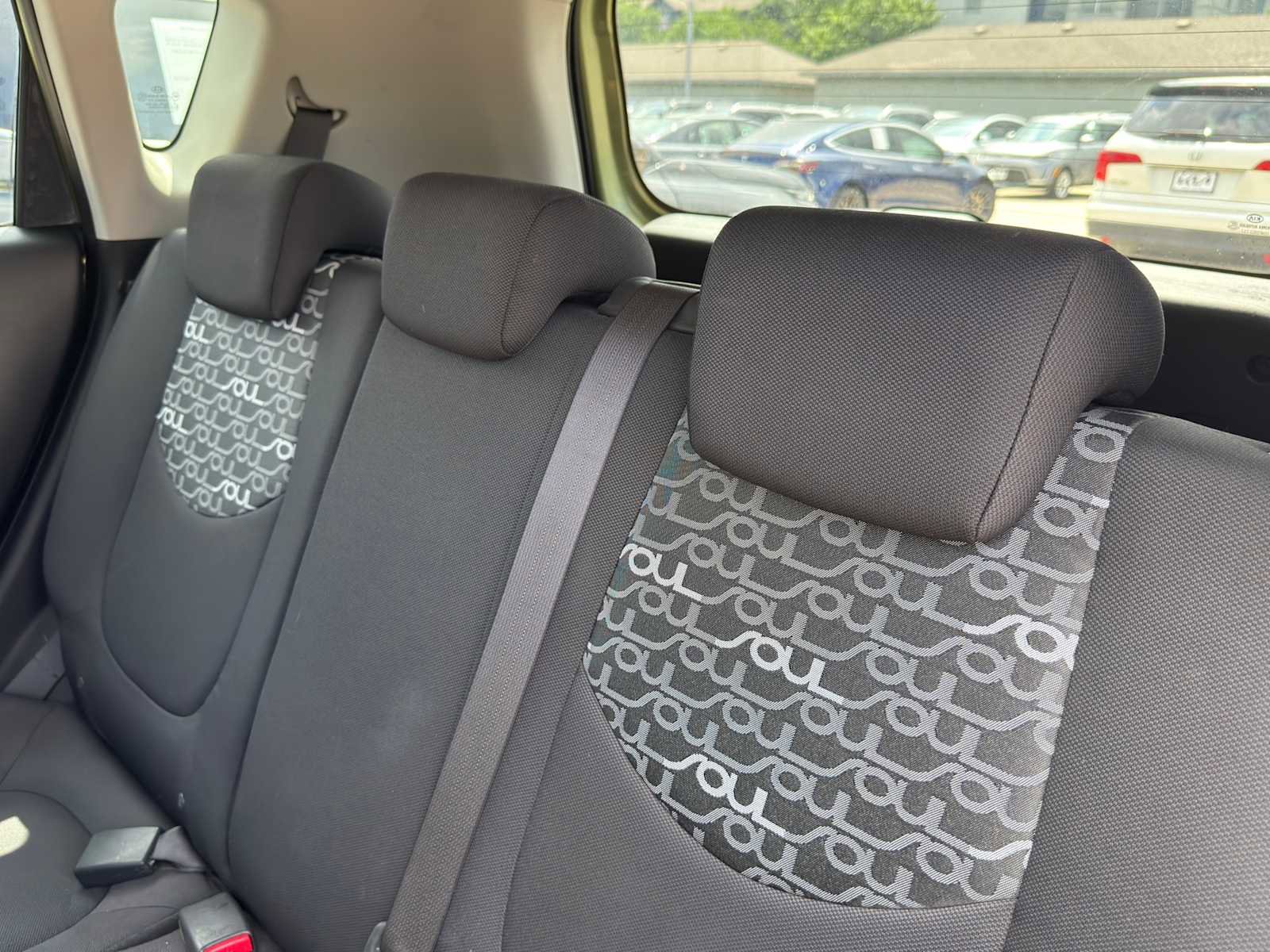 Used 2010 Kia Soul + FWD image 25