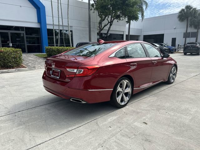 Used 2018 Honda Accord Touring image 32