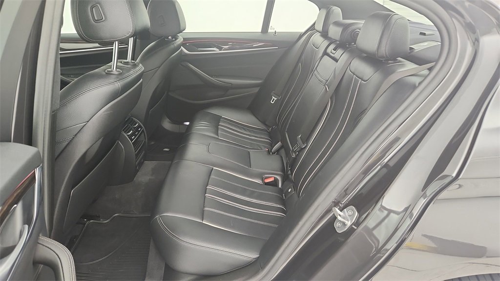 Used 2019 BMW 540i image 27