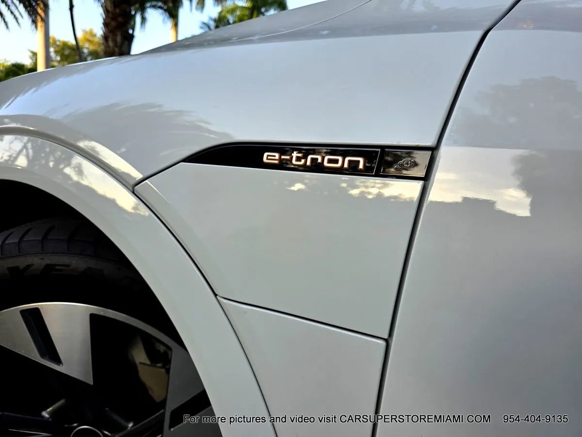Used 2021 Audi e-tron Premium w/ Convenience Plus Package image 69