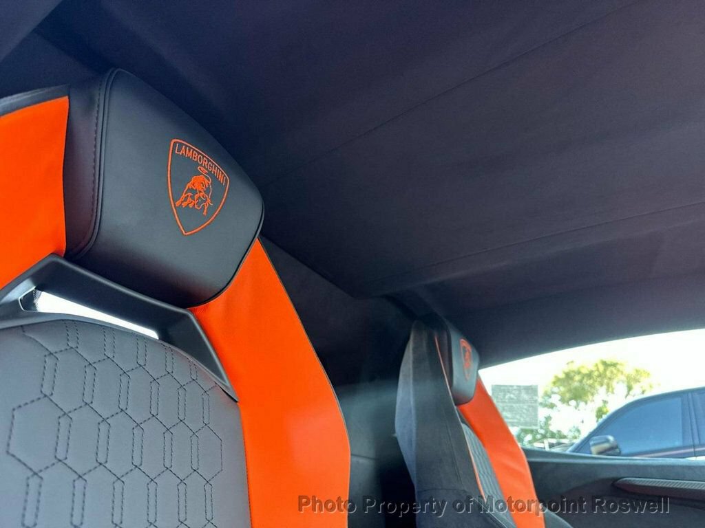Used 2024 Lamborghini Revuelto AWD/4WD image 5