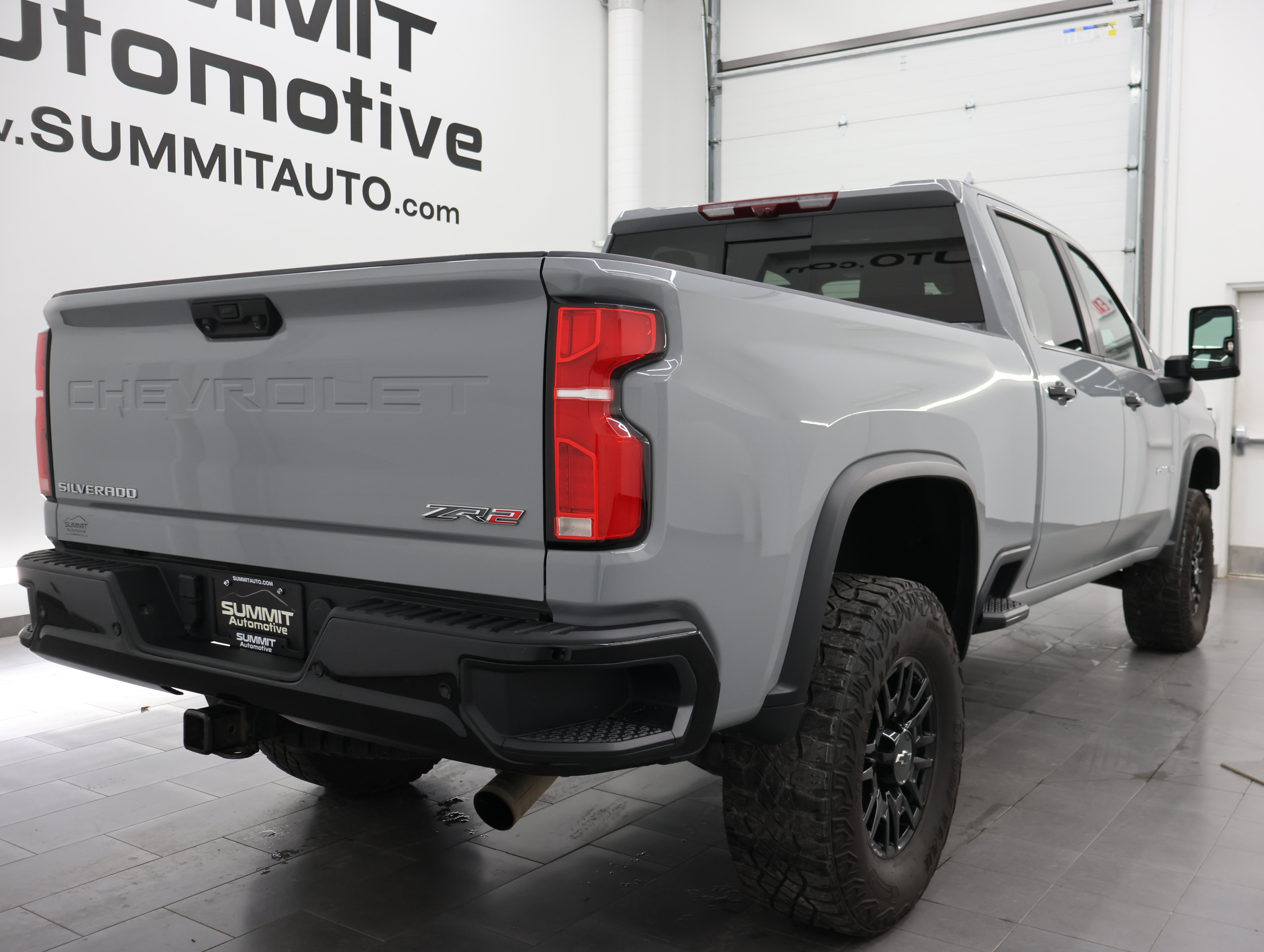 Used 2024 Chevrolet Silverado 2500 LTZ w/ LTZ Plus Package AWD/4WD image 65