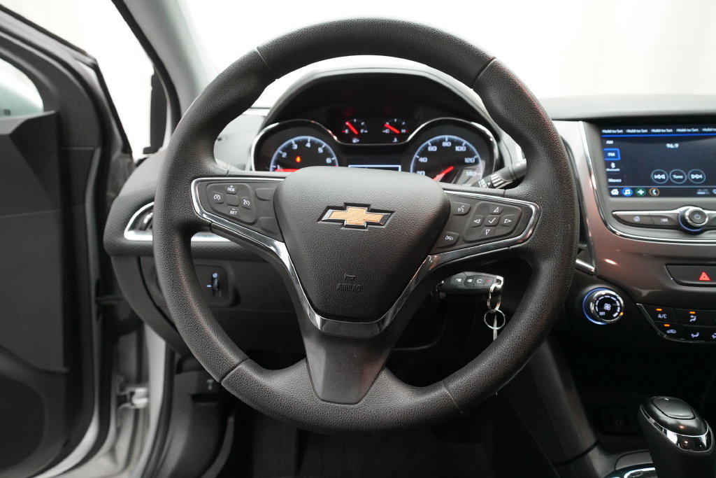 Used 2019 Chevrolet Cruze LS w/ LS Convenience Package FWD image 14
