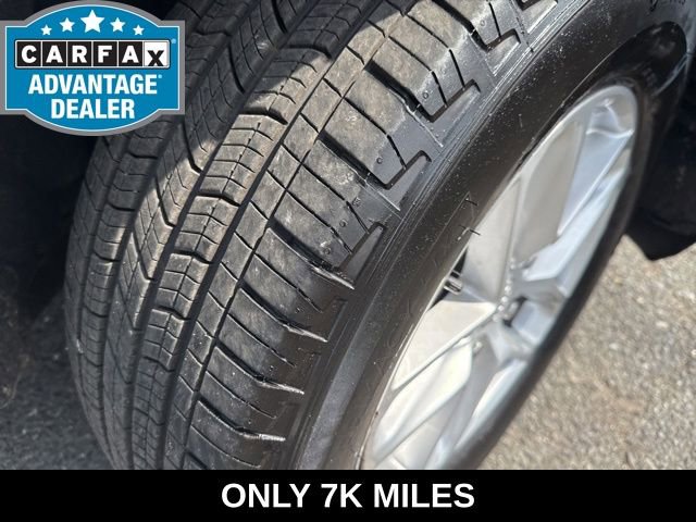 Used 2025 Jeep Grand Cherokee Laredo X AWD/4WD image 8