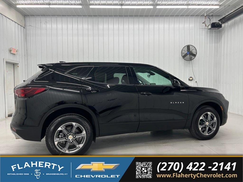 Used 2026 Chevrolet Blazer LT FWD video 2