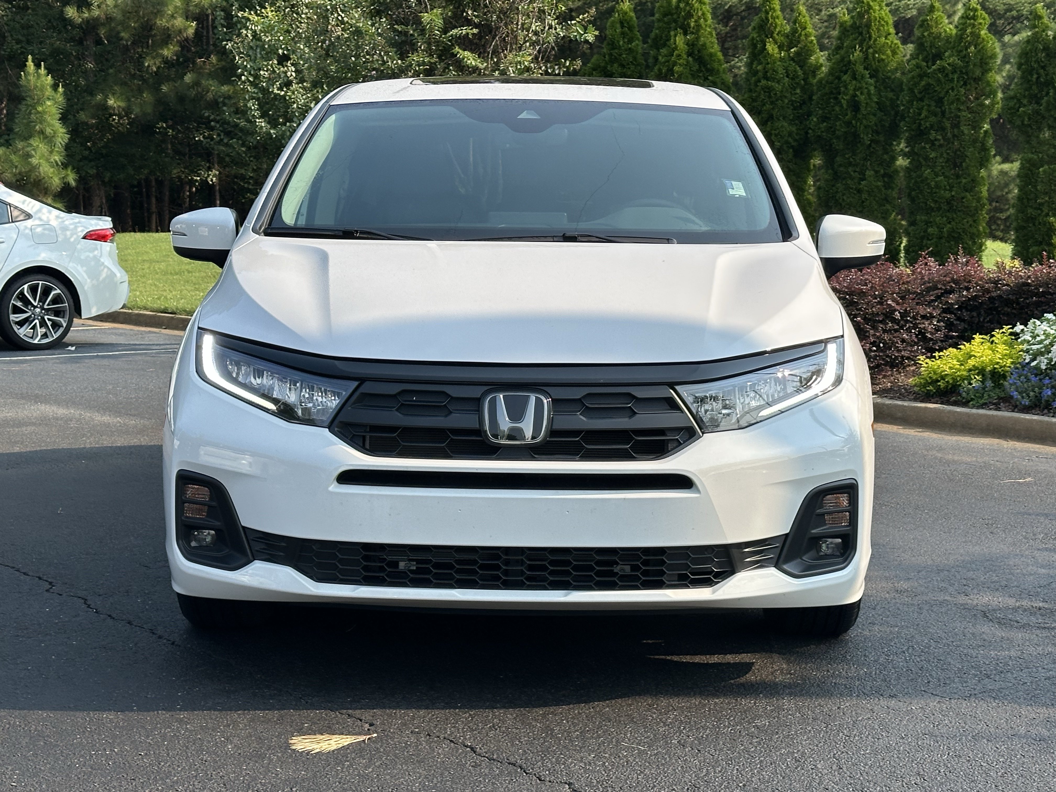 Used 2026 Honda Odyssey EX-L image 3
