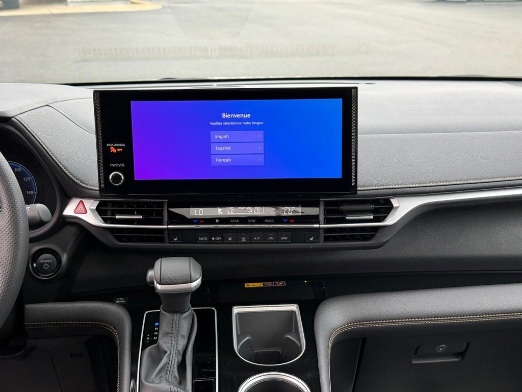 Certified 2026 Toyota Sienna XLE Woodland Edition AWD/4WD image 14