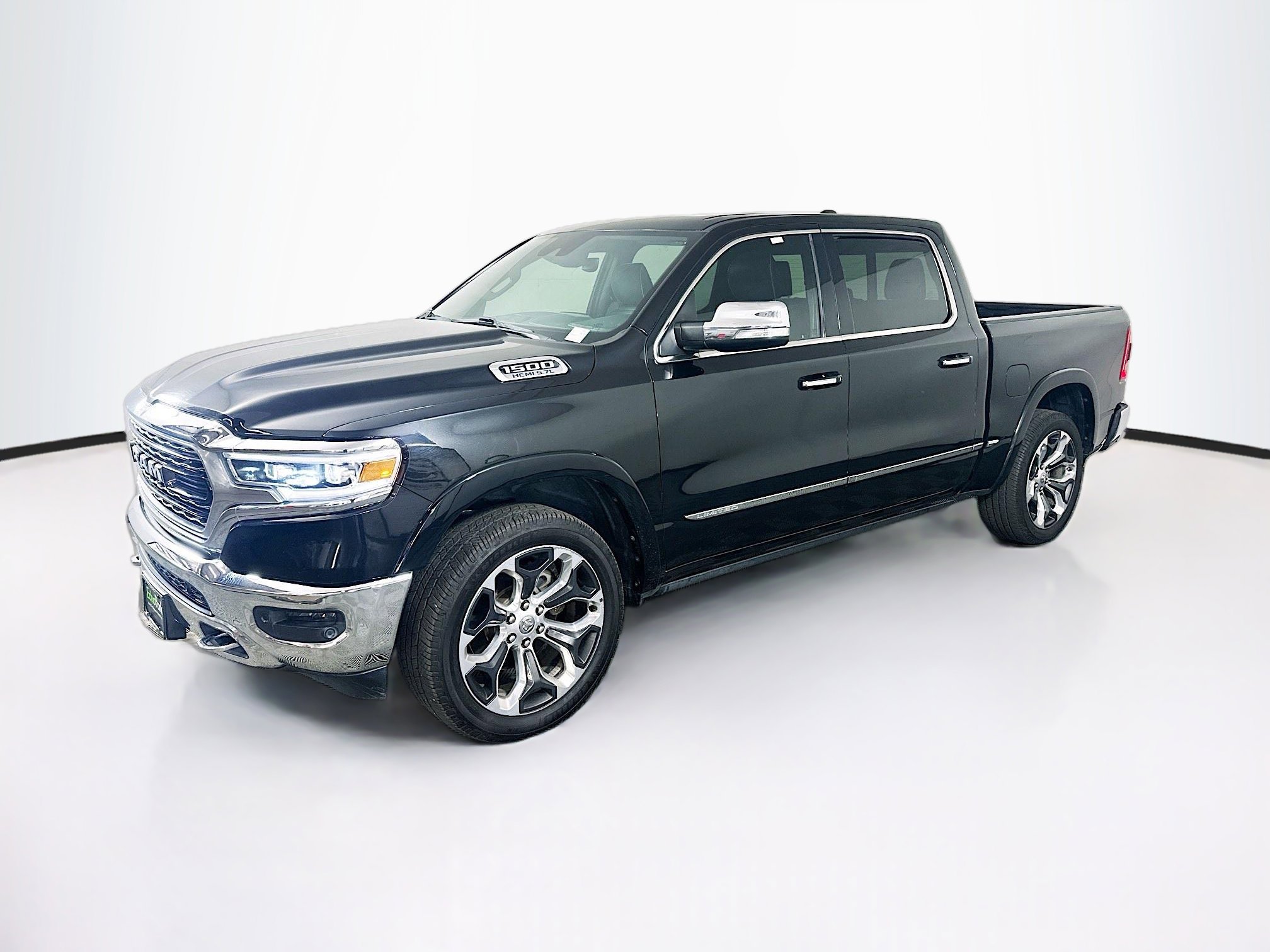 Used 2019 RAM 1500 Limited AWD/4WD image 3