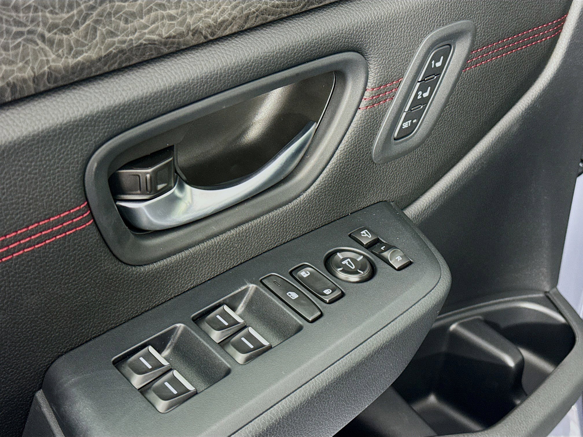 New 2026 Honda Pilot Black Edition image 18