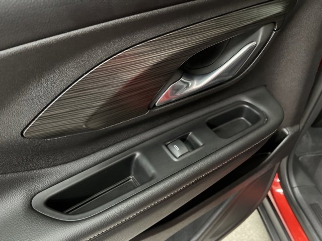 Used 2024 GMC Terrain SLE w/ Driver Convenience Package image 47