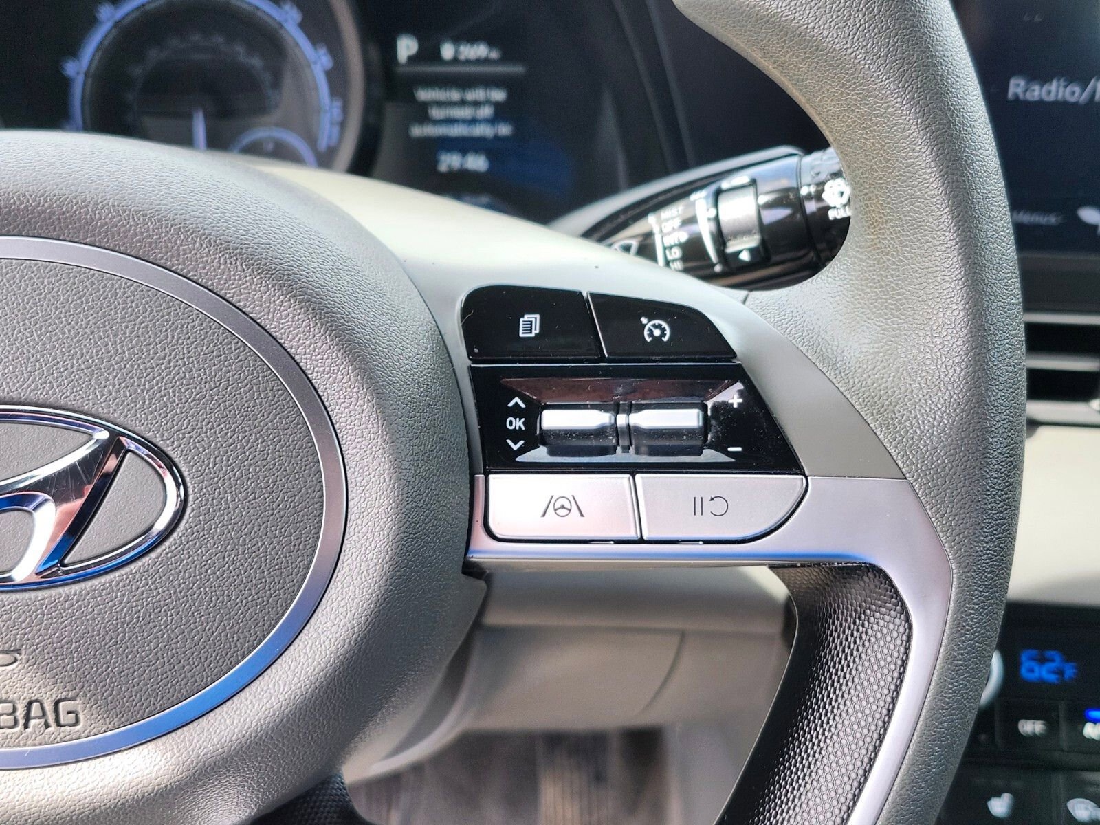 Used 2021 Hyundai Elantra Blue image 27