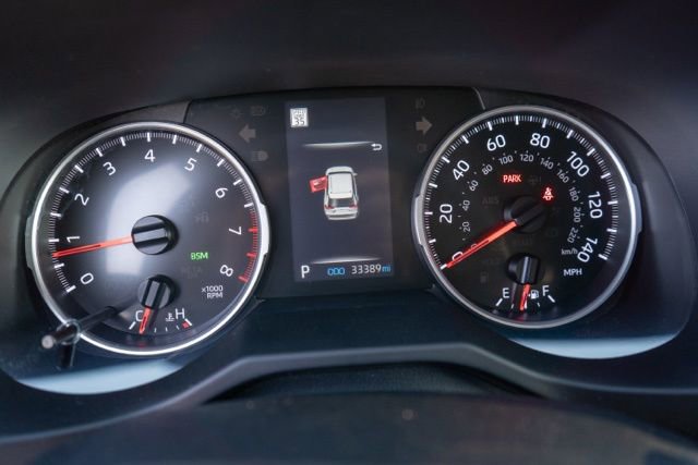 Used 2022 Toyota RAV4 XLE w/ Convenience Package image 23