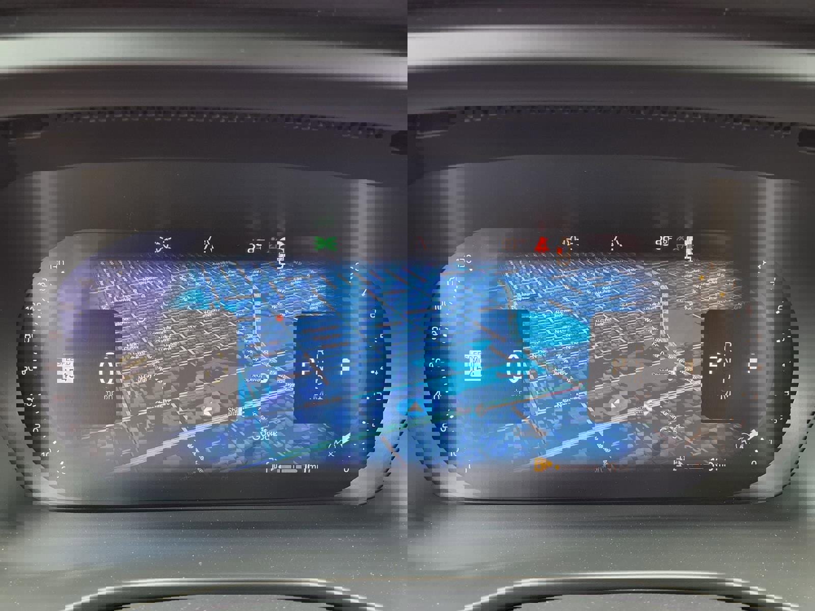 Certified 2023 Volvo XC40 B5 Plus w/ Driver Assist Package image 32