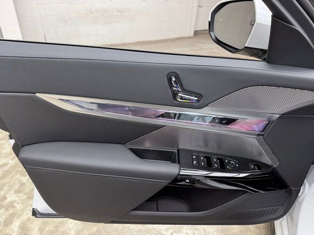 New 2026 BMW 760i xDrive image 10