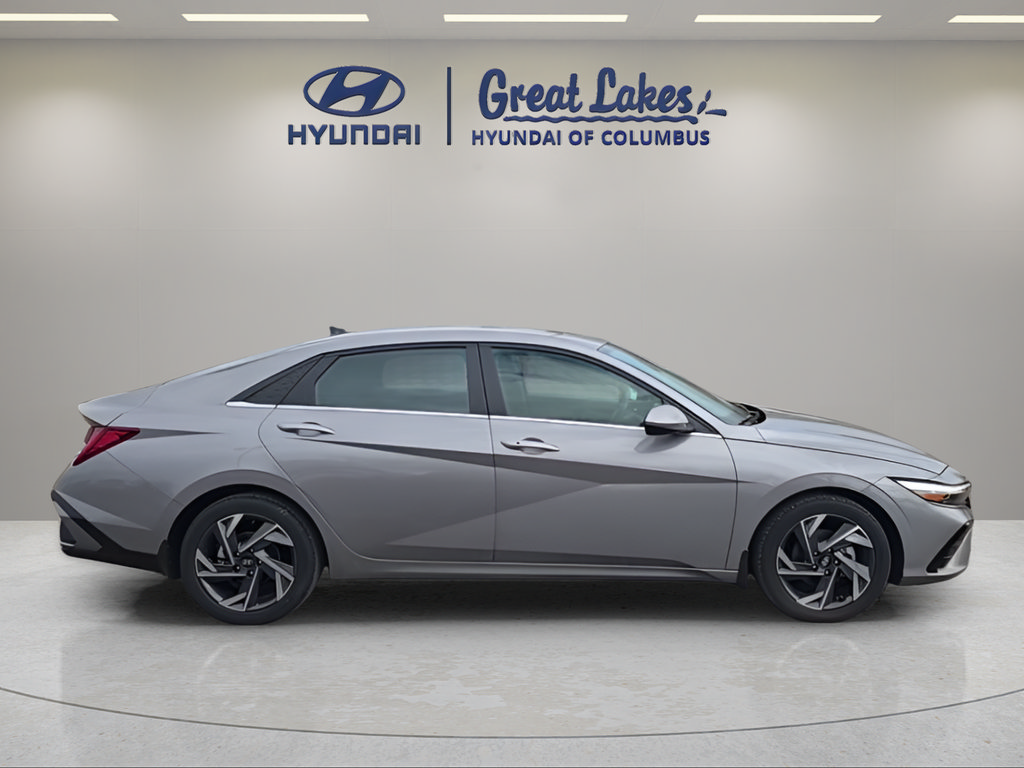Used 2024 Hyundai Elantra SEL w/ Convenience Package FWD image 6