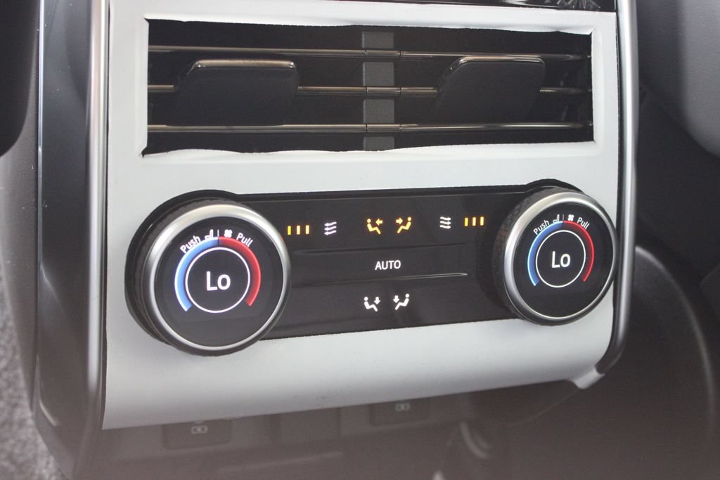 New 2026 Land Rover Range Rover SE AWD/4WD image 13