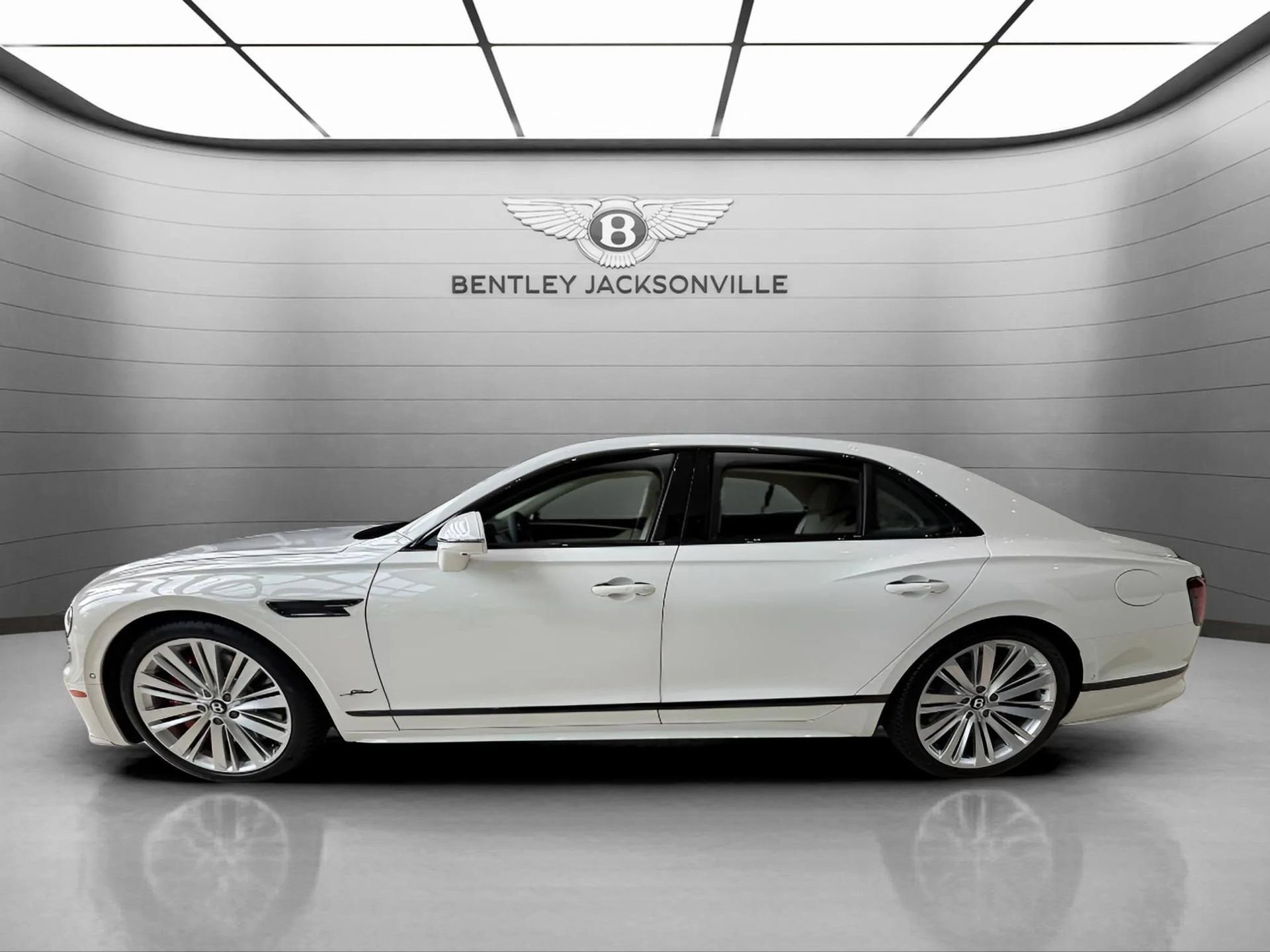 New 2025 Bentley Flying Spur Plug-In Hybrid image 10