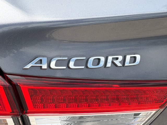 Used 2019 Honda Accord EX-L image 9