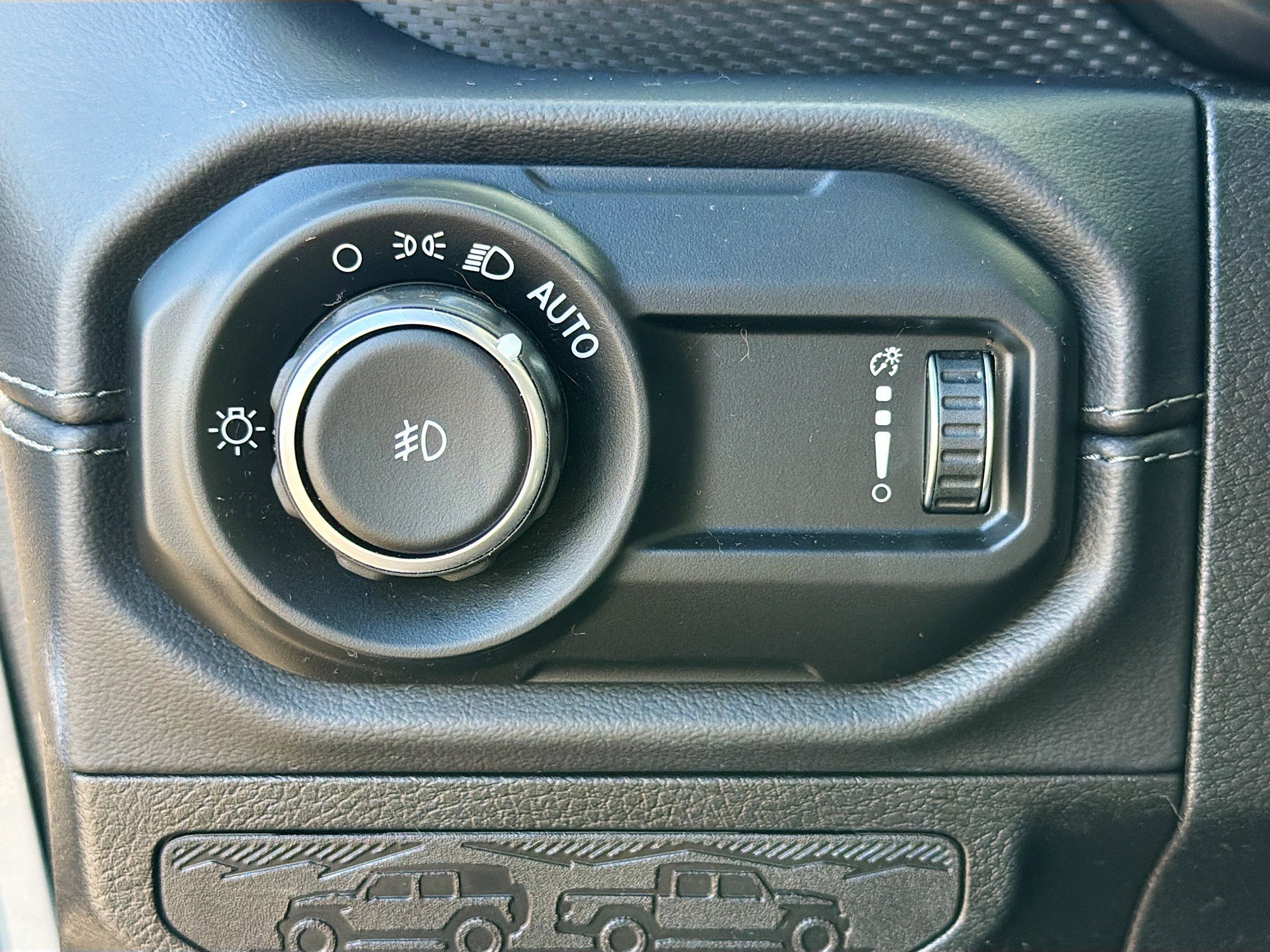 Used 2024 Jeep Wrangler Unlimited Rubicon image 33