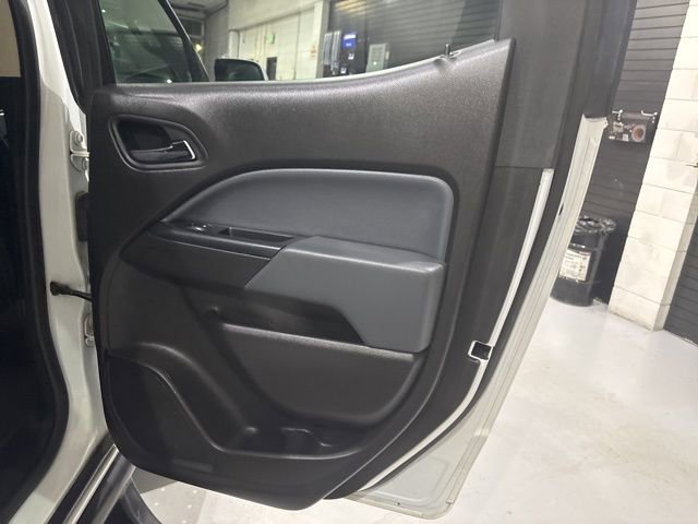 Used 2016 Chevrolet Colorado Z71 AWD/4WD image 31