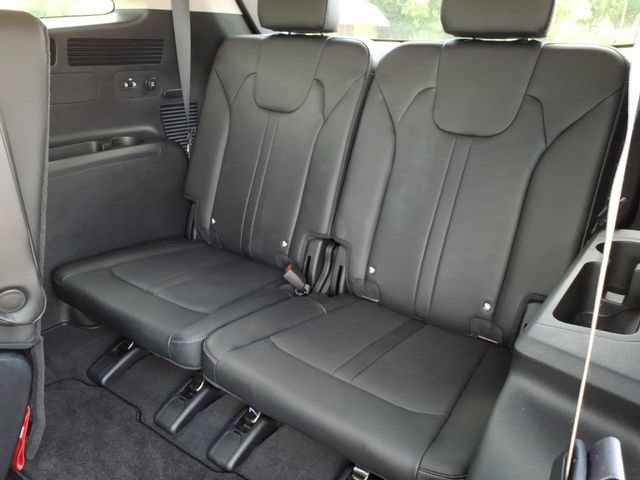 Used 2024 Kia Sorento SX FWD image 19