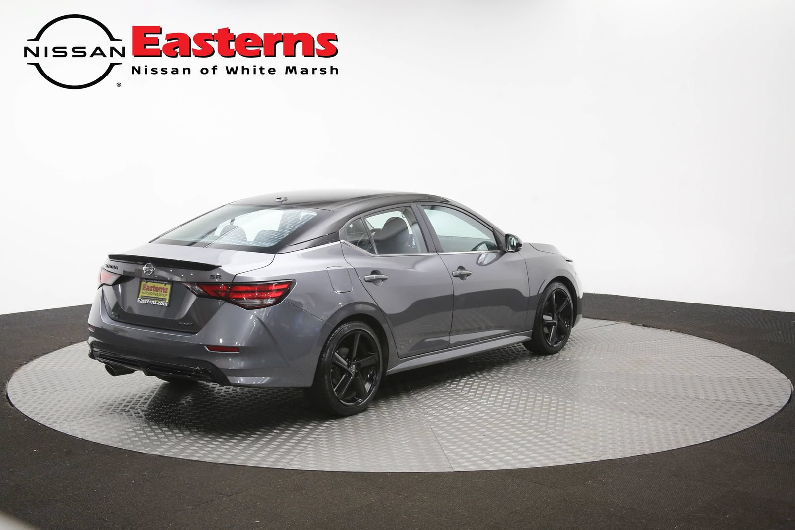 Used 2023 Nissan Sentra SR w/ Midnight Edition Package FWD image 38