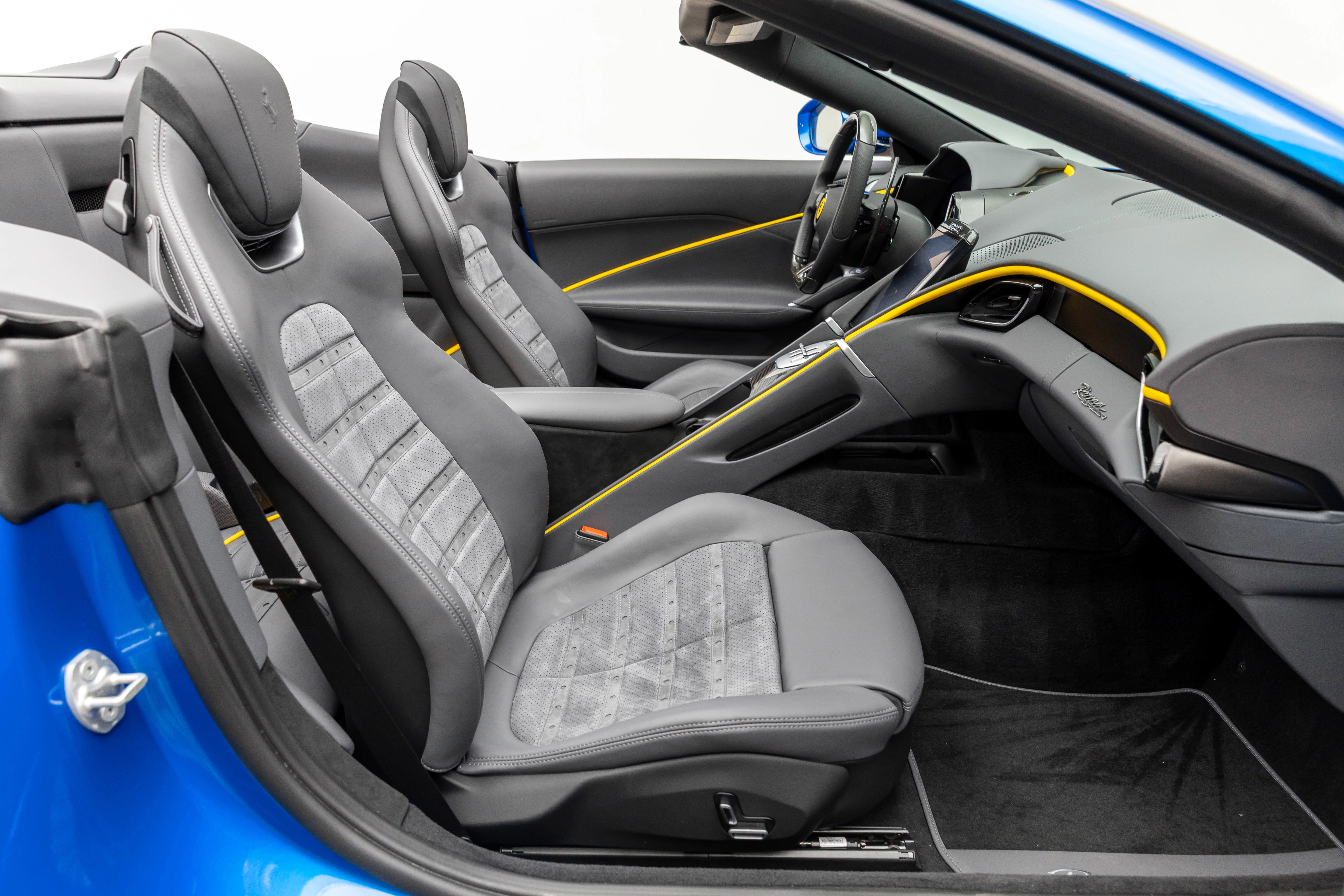 Certified 2025 Ferrari Roma Spider image 27