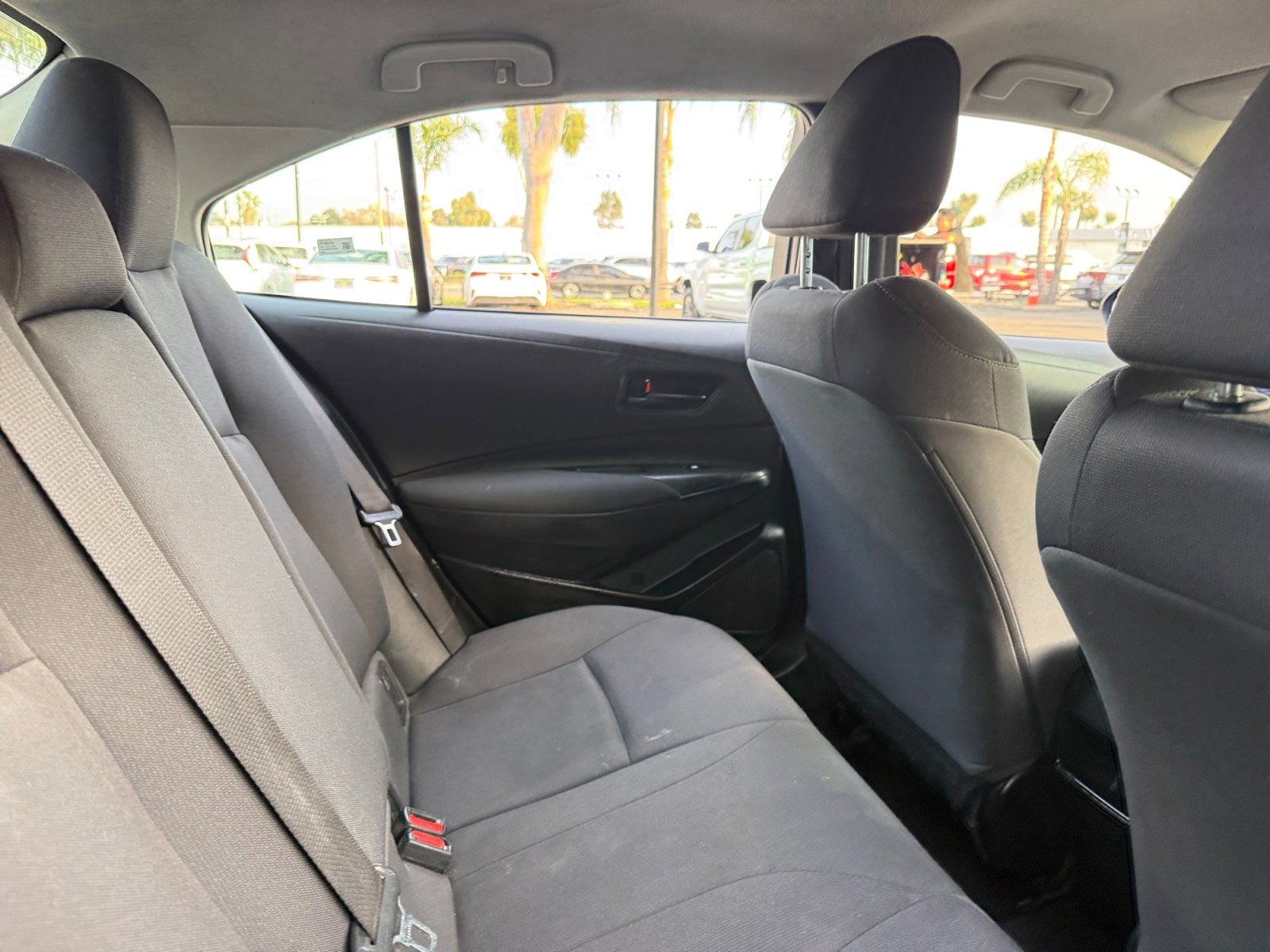 Used 2022 Toyota Corolla LE image 14