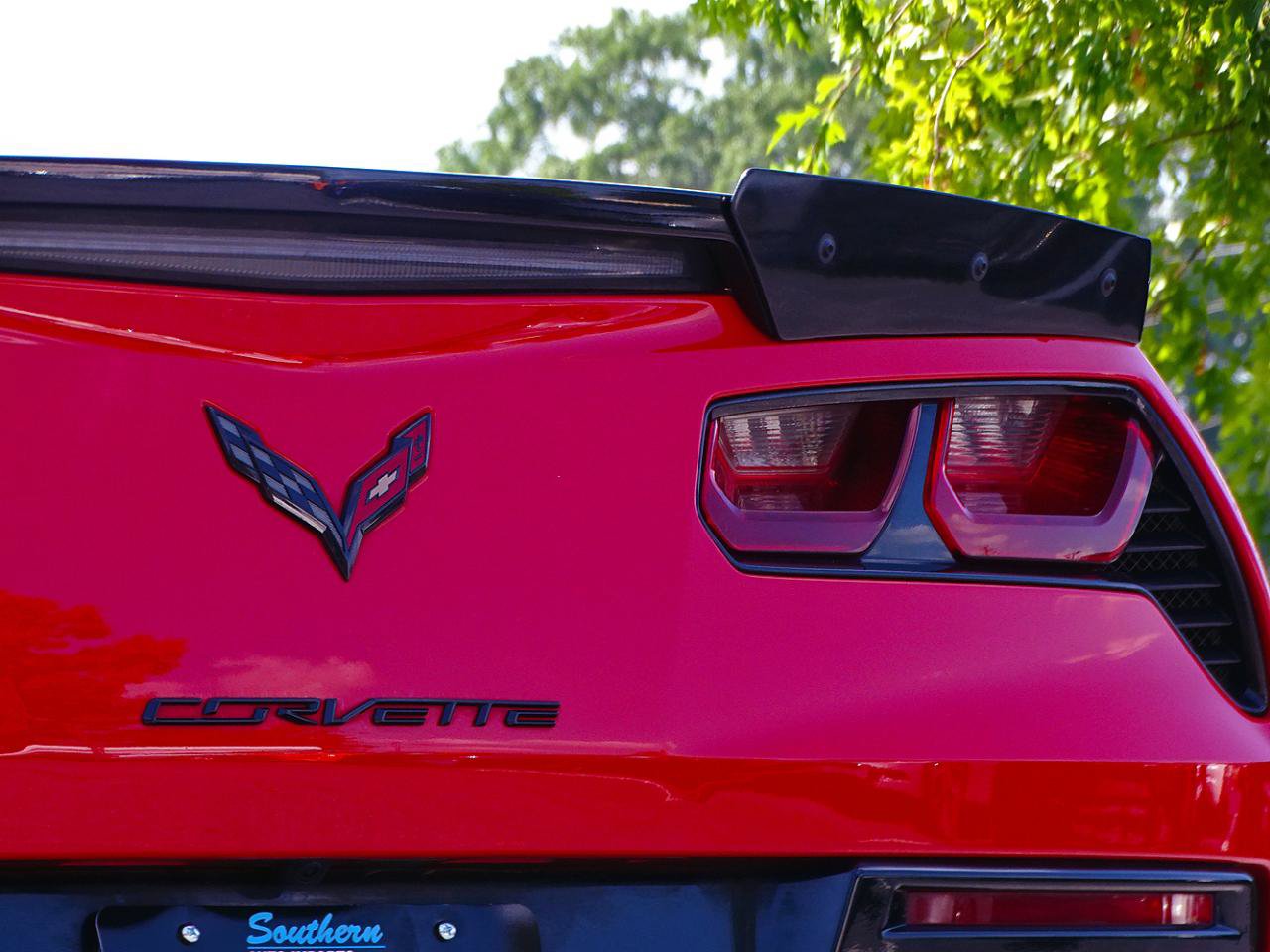 Used 2015 Chevrolet Corvette Stingray Coupe w/ Z51 3LT w/ 3LT Preferred Equipment Group RWD image 13