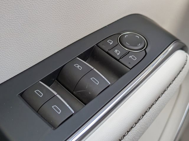 Used 2024 GMC Acadia Denali image 24