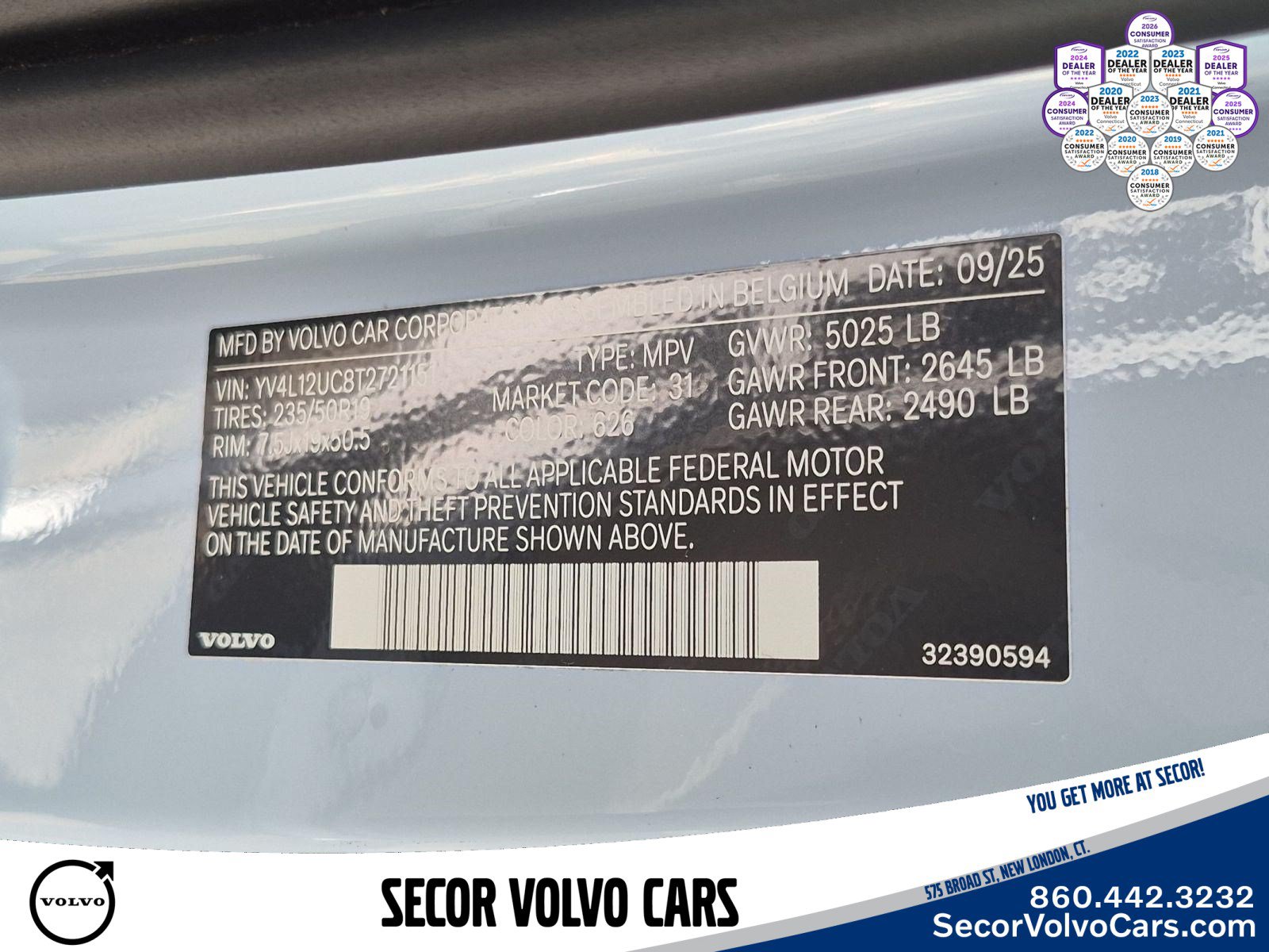 Used 2026 Volvo XC40 B5 Plus AWD/4WD image 27