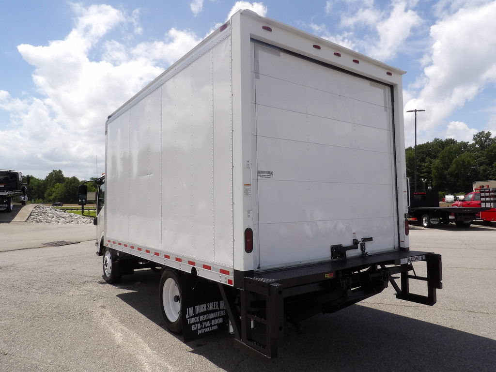 Used 2019 Isuzu NPR RWD image 5