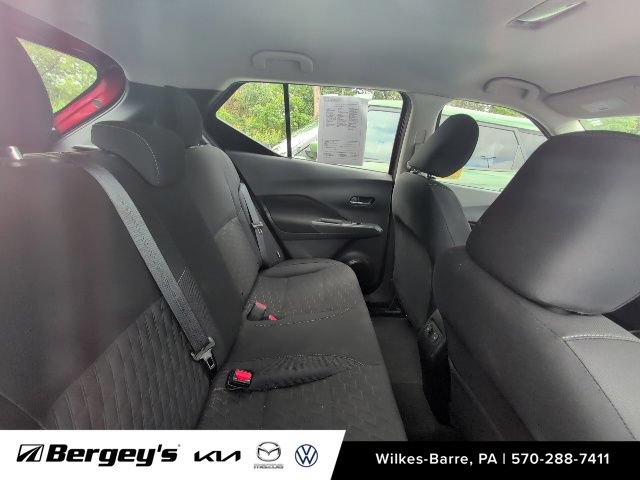 Used 2023 Nissan Kicks SV FWD image 11