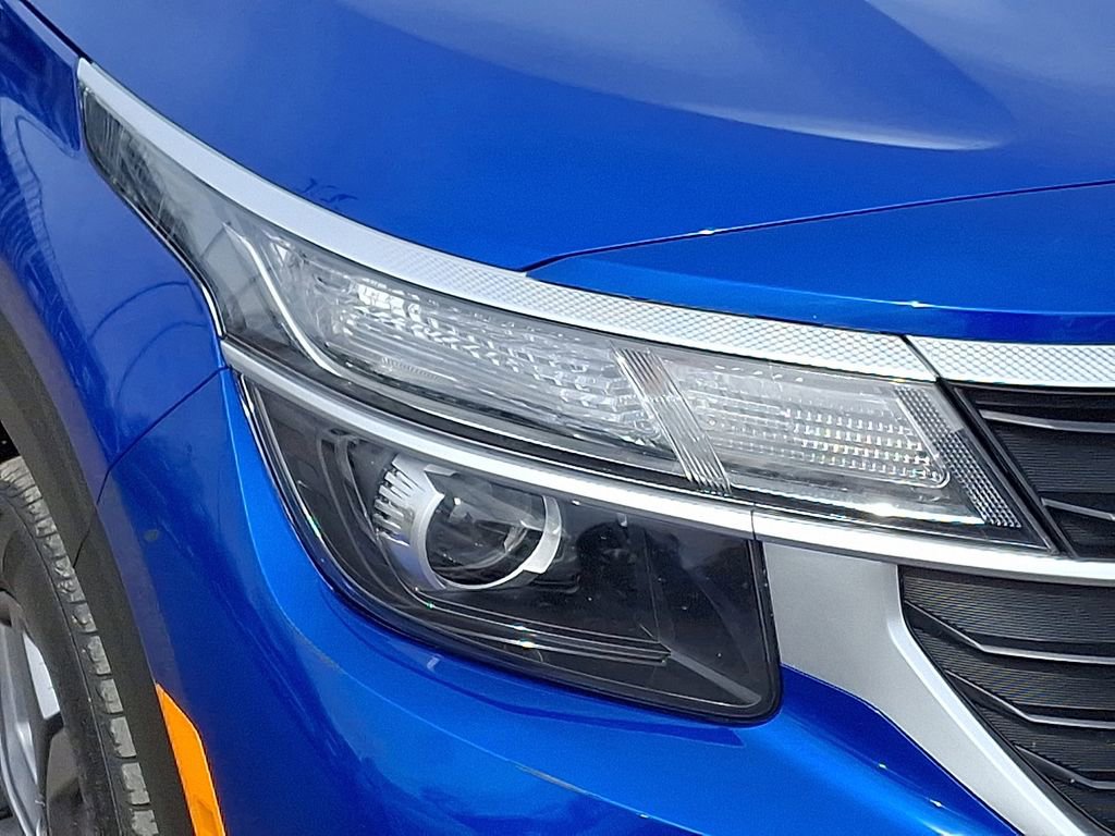 Certified 2024 Kia Seltos LX image 10