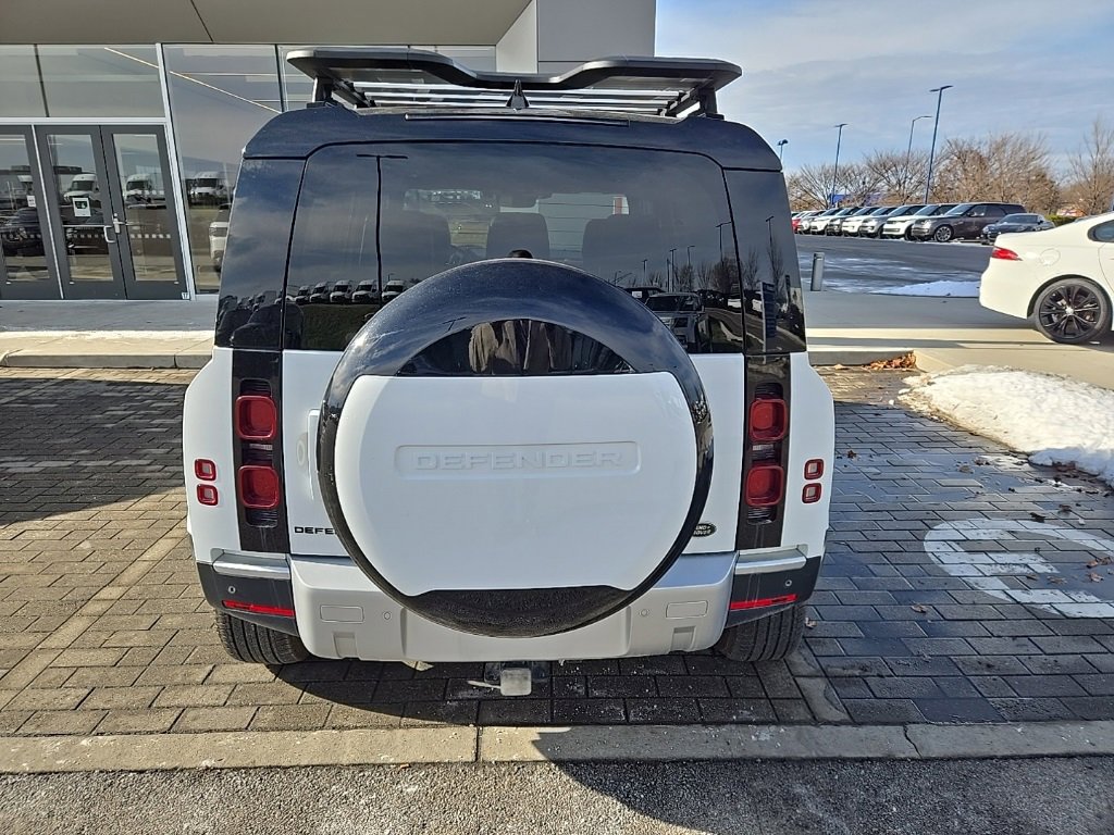 Used 2023 Land Rover Defender 110 S image 10