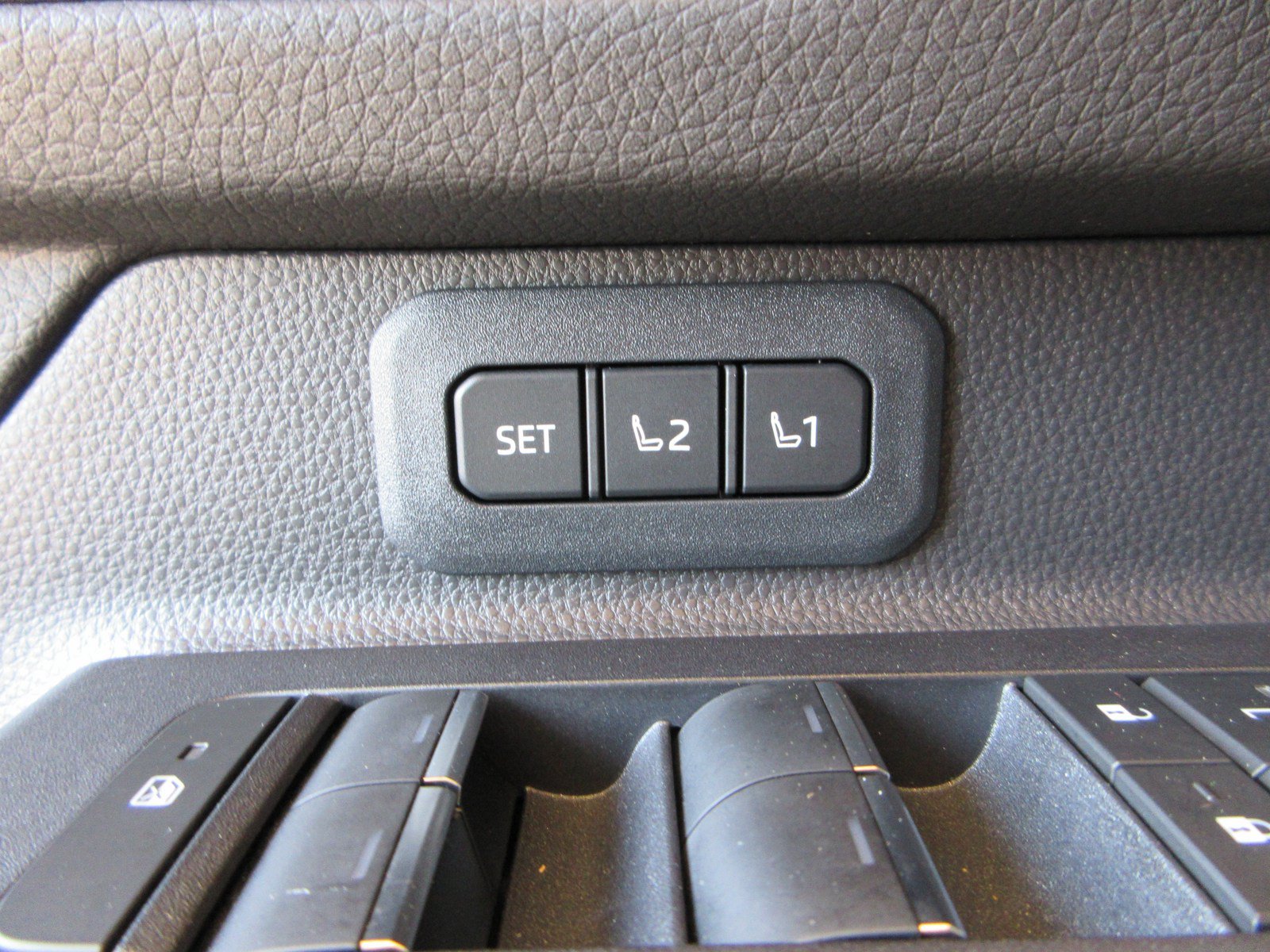 Used 2025 Toyota Land Cruiser w/ Premium Package AWD/4WD image 29