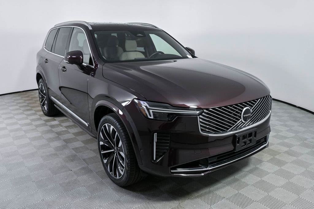 Certified 2025 Volvo XC90 T8 Plus AWD/4WD image 28