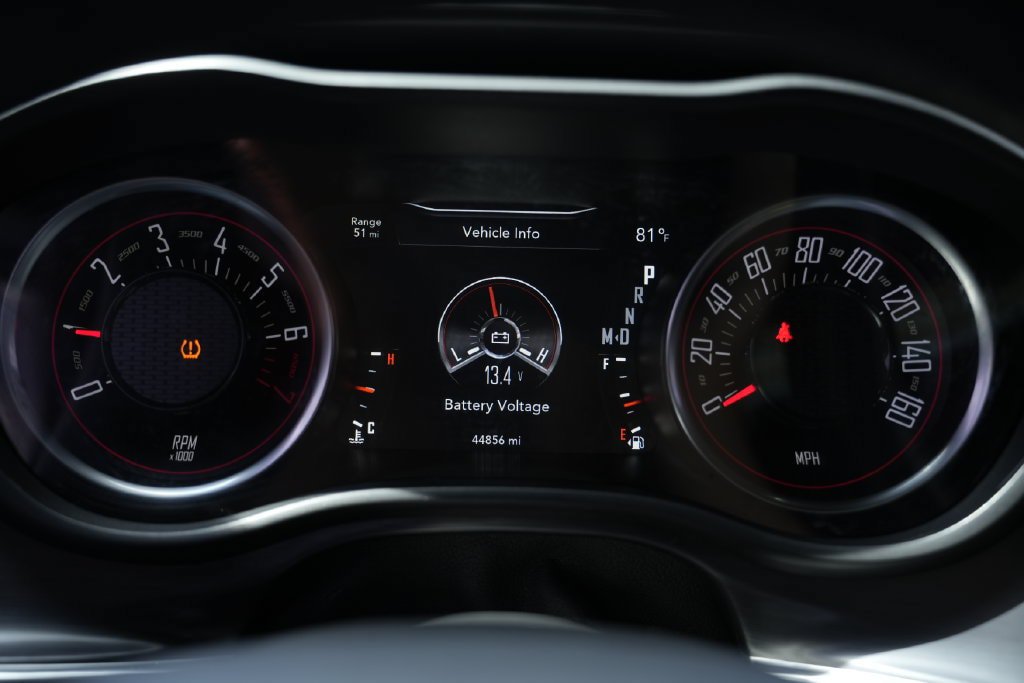 Used 2018 Dodge Challenger SXT RWD image 36