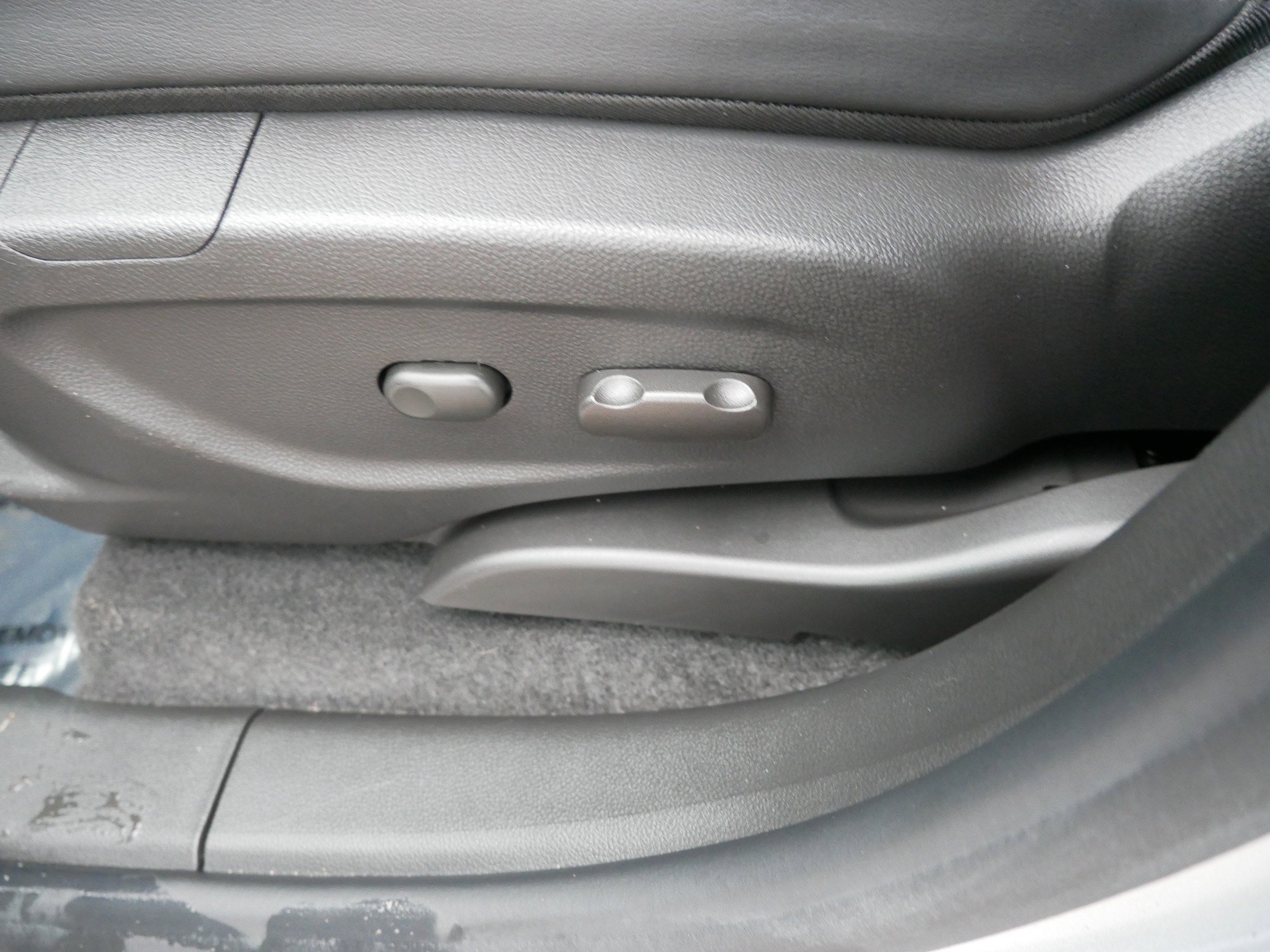 Used 2022 Buick Encore Preferred w/ Safety Package AWD/4WD image 19