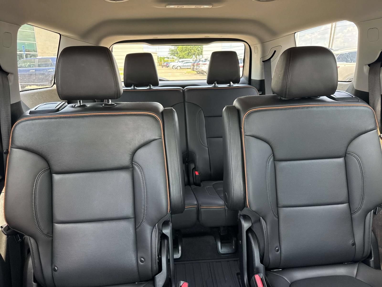 Used 2023 GMC Acadia AT4 w/ Technology Package AWD/4WD image 11