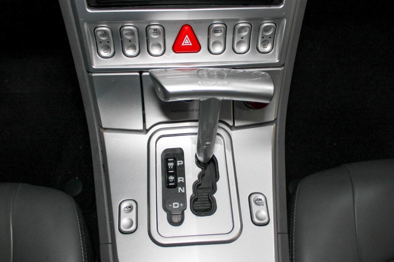 Used 2005 Chrysler Crossfire Limited image 13