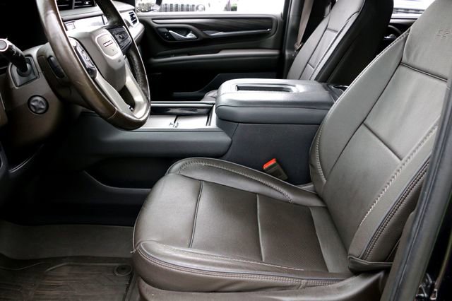 Used 2022 GMC Yukon XL Denali w/ Denali Premium Package RWD image 10