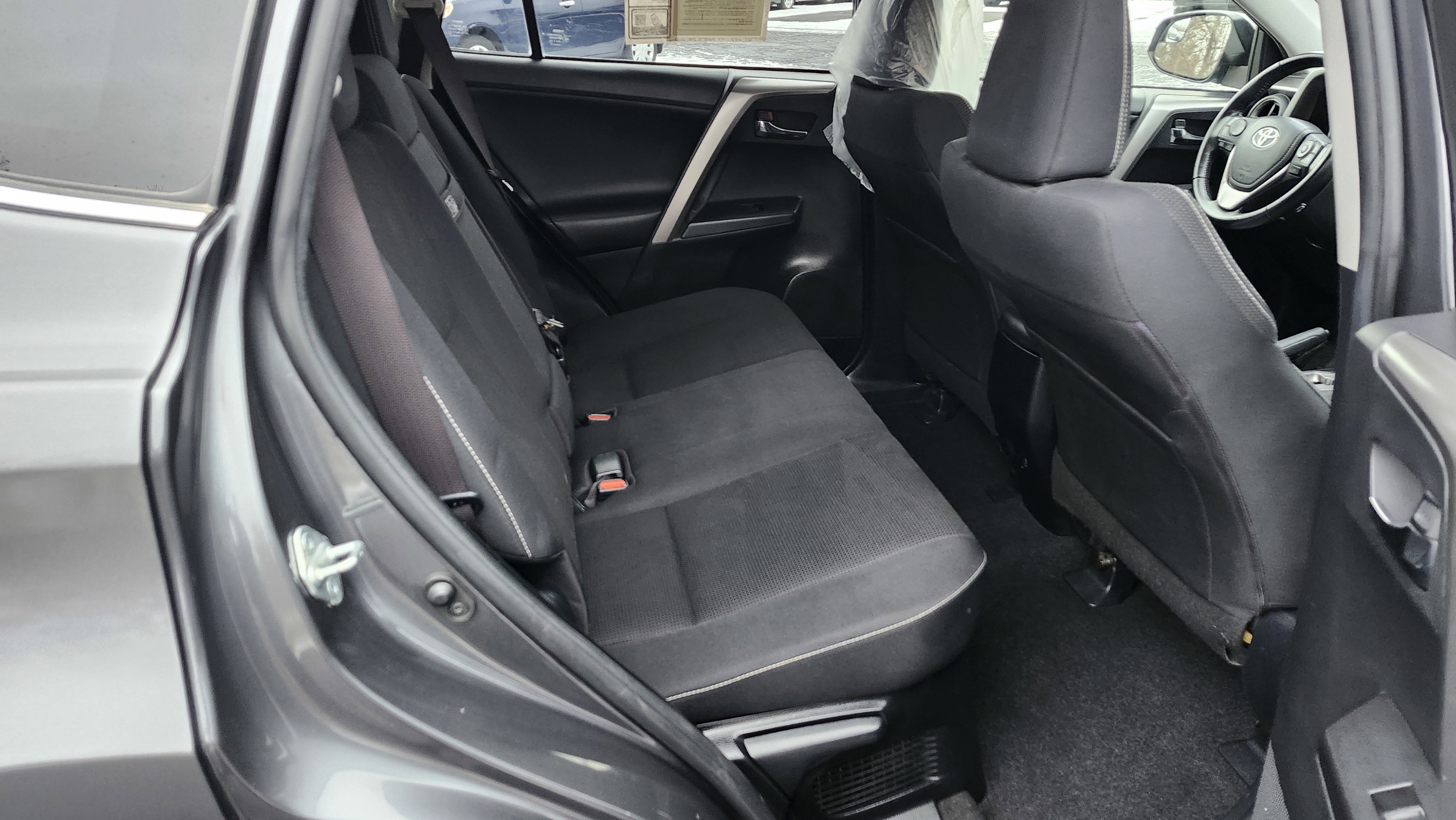 Used 2017 Toyota RAV4 XLE w/ All Weather Liner Package image 19