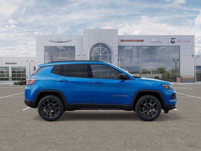 New 2026 Jeep Compass Latitude AWD/4WD image 21