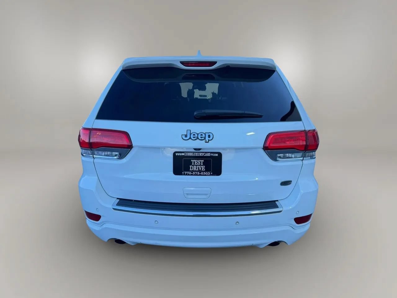 Used 2015 Jeep Grand Cherokee Overland RWD image 8