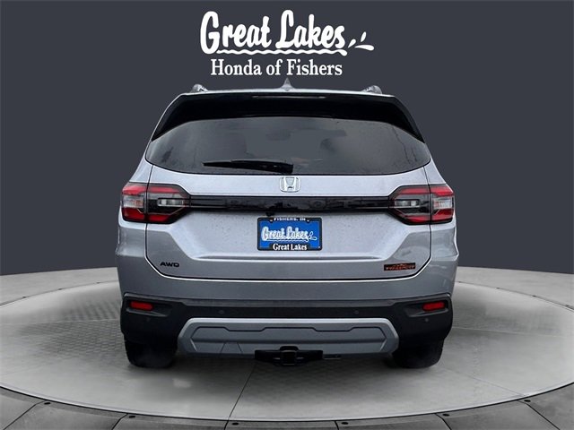 New 2025 Honda Pilot TrailSport image 4