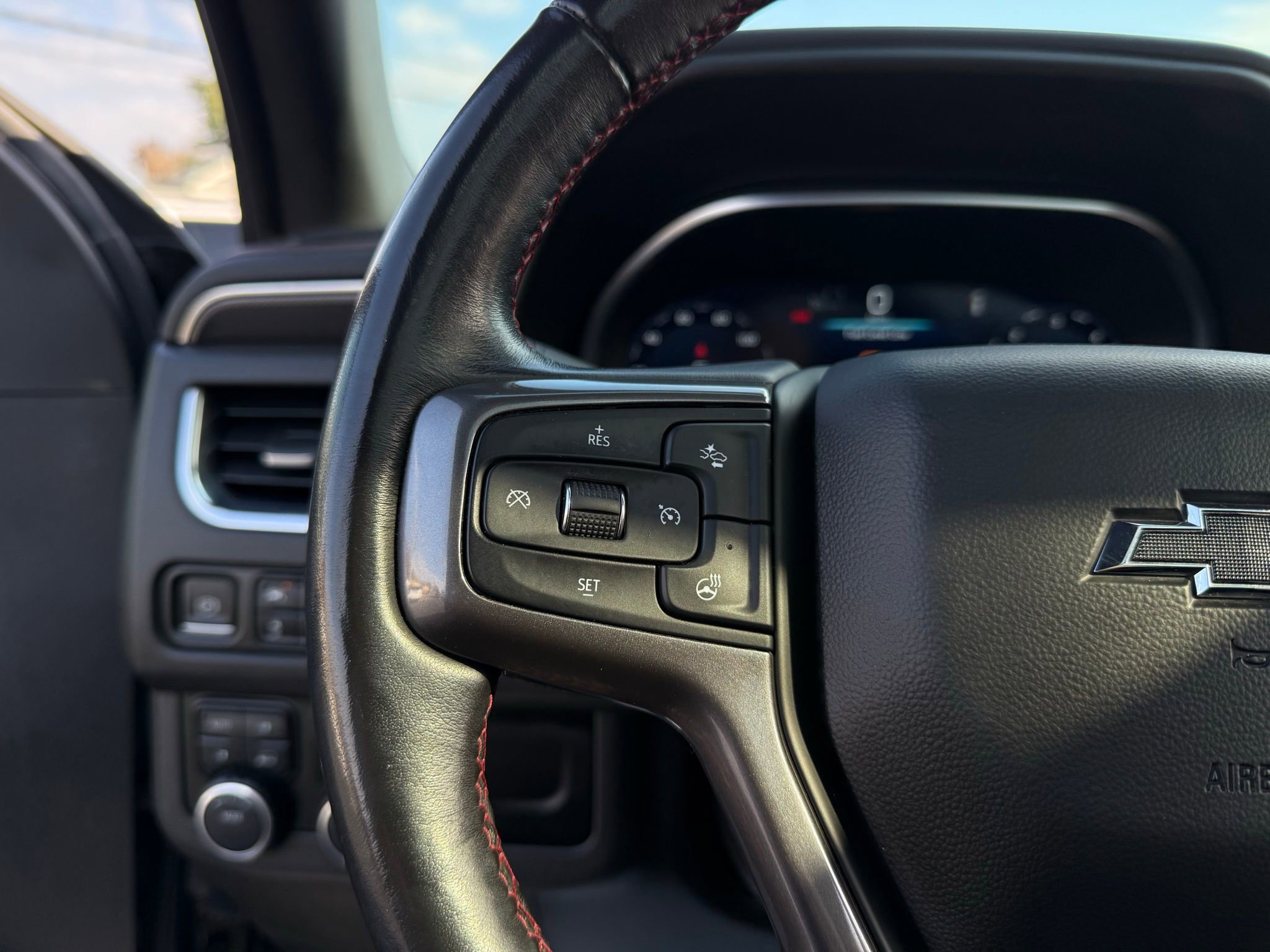 Used 2022 Chevrolet Tahoe RST w/ Luxury Package image 49