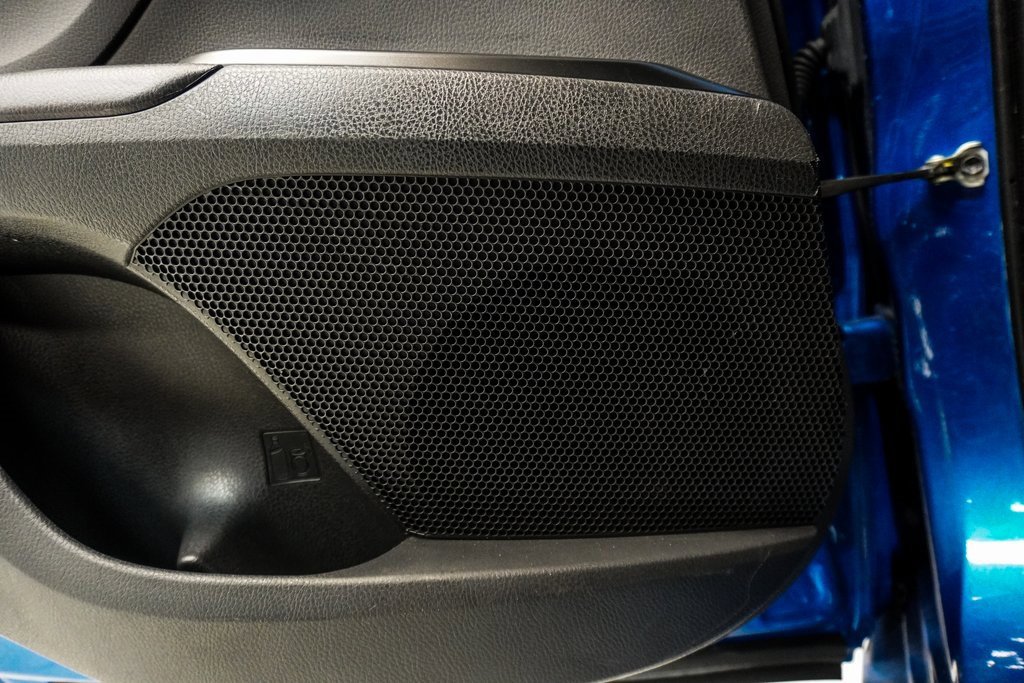 Used 2020 Toyota Camry LE image 8